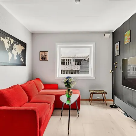 Apartment Downtown With Queensize Bed And Parking