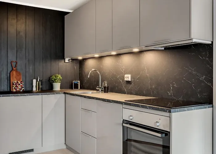 Apartamento Downtown With Queensize Bed And Parking *